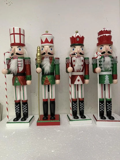 Novogodisnja figura Krcko Orascic 39cm